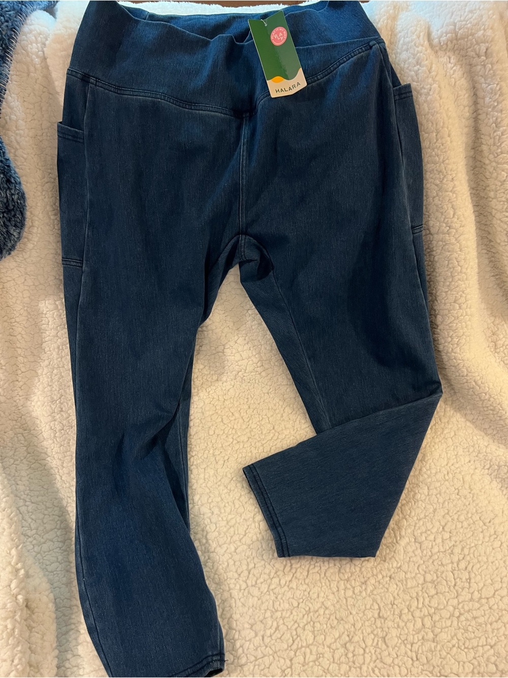 HALARA Dark Blue Jeggings with Side Pockets